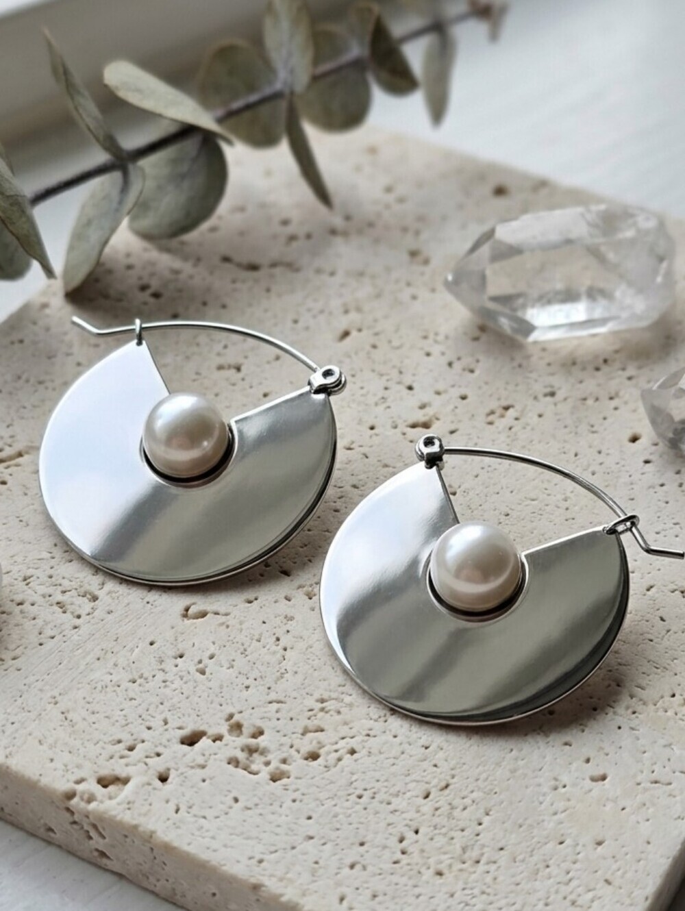 18K White Gold Plated Stainless Steel Faux Pearl Geometric Hoop Earrings